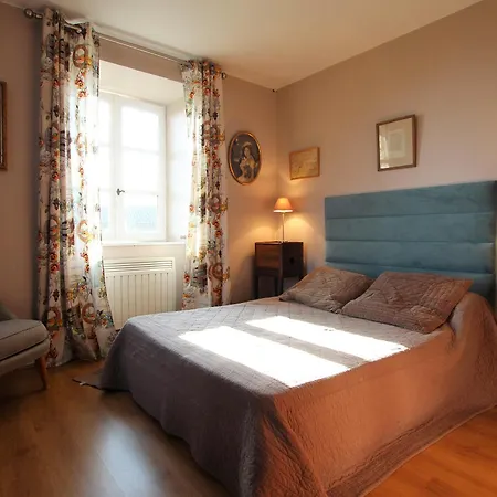 Ferme Xvie Siecle Renovee Avec Jardin Clos Et Wifi - Fr-1-582-119 * Polignac (Haute-Loire)